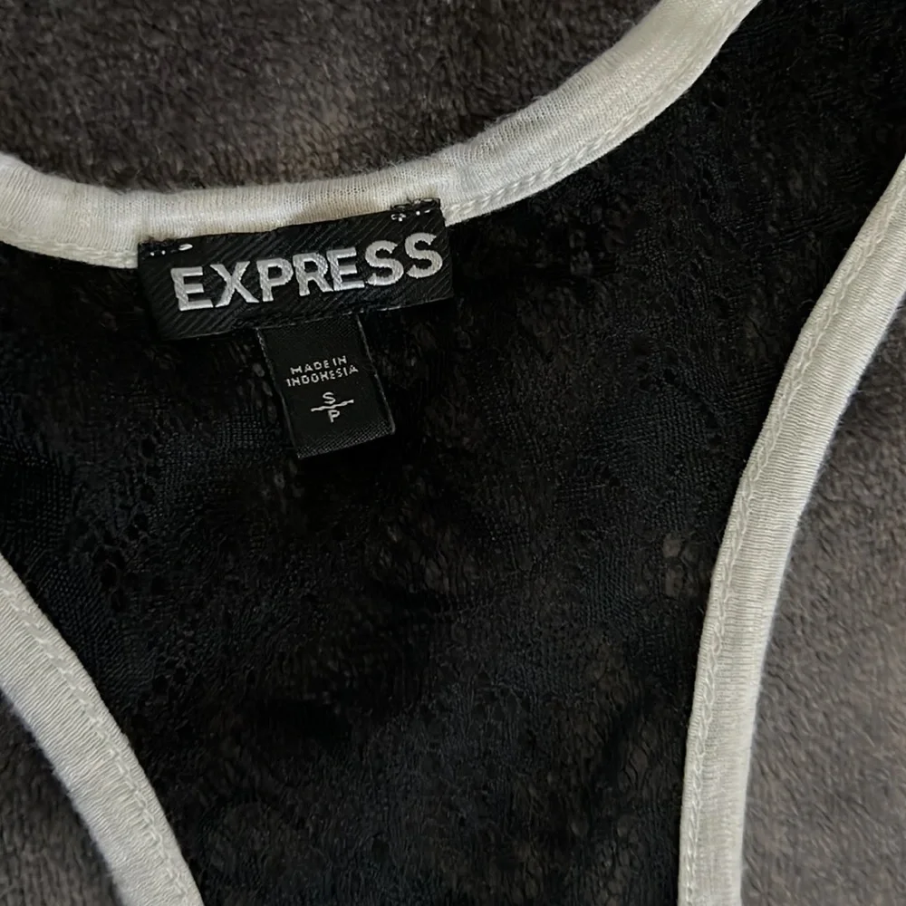 Express top - Picture 2 of 3